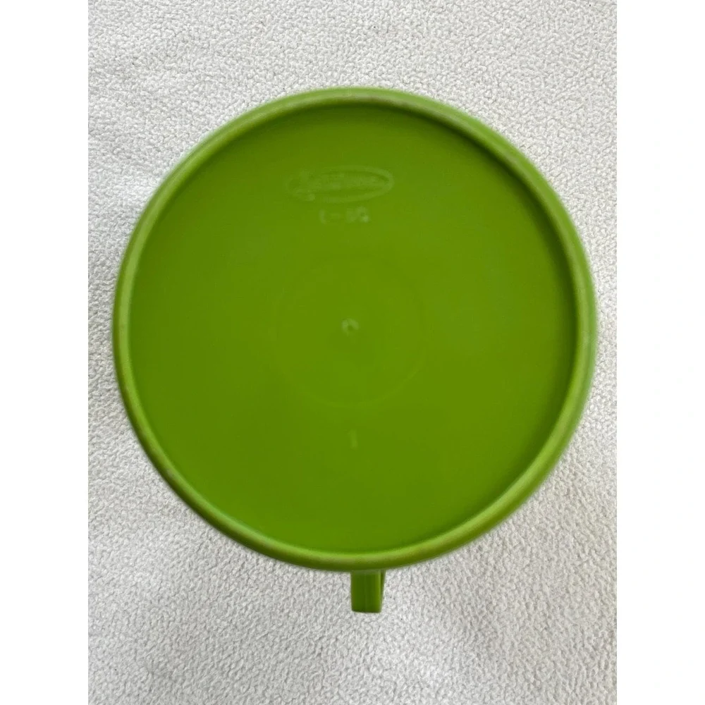60s Lustro-Ware Pitcher Avocado Green‎ Vintage L-50 Plastic Pour Strain Lid USA